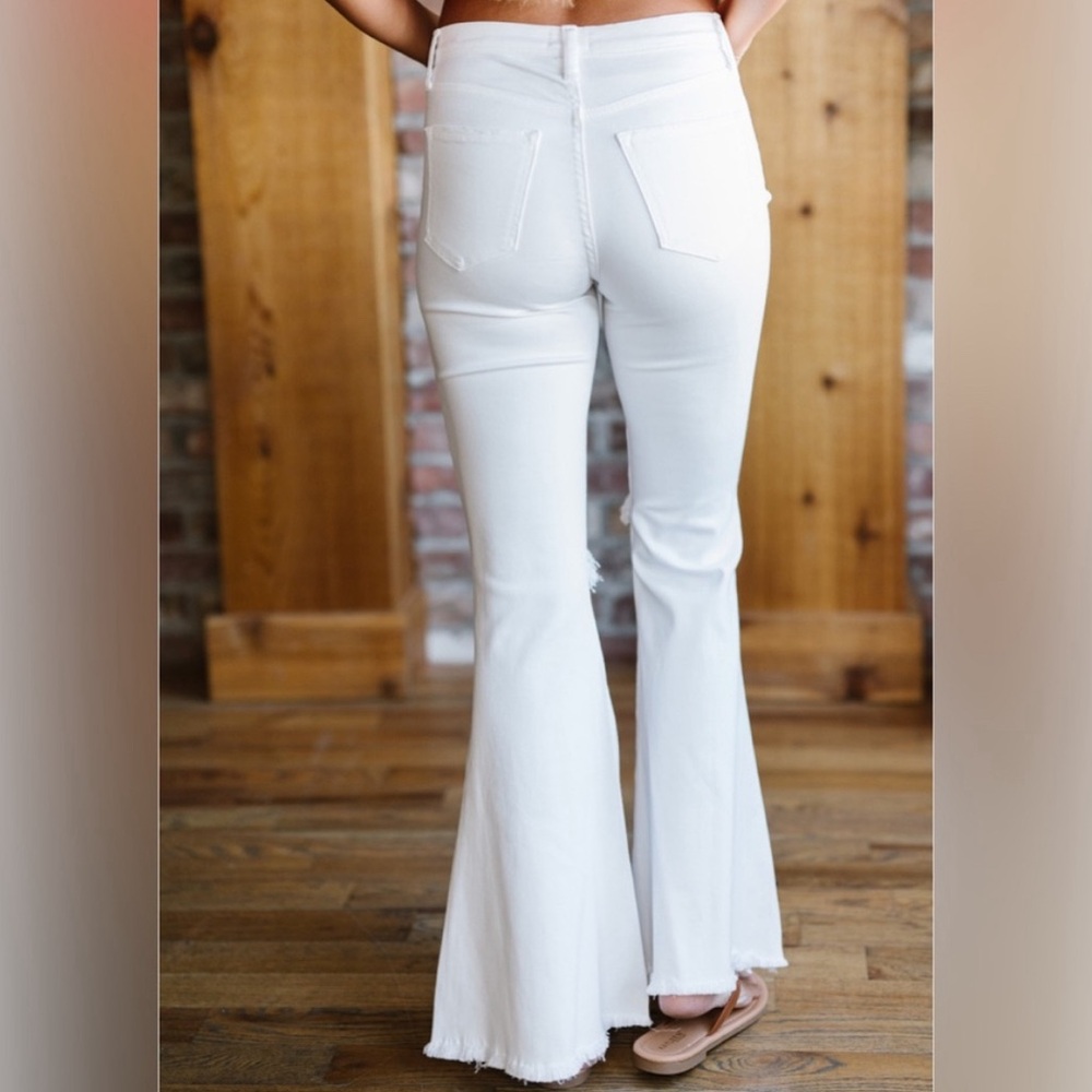 SNEAK PEEK HIGH RISE FLARE JEAN WHITE-